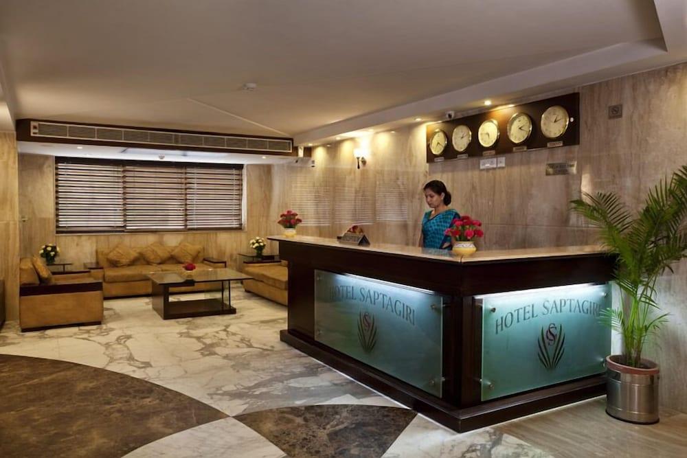 Hotel Saptagiri Нью-Дели Экстерьер фото