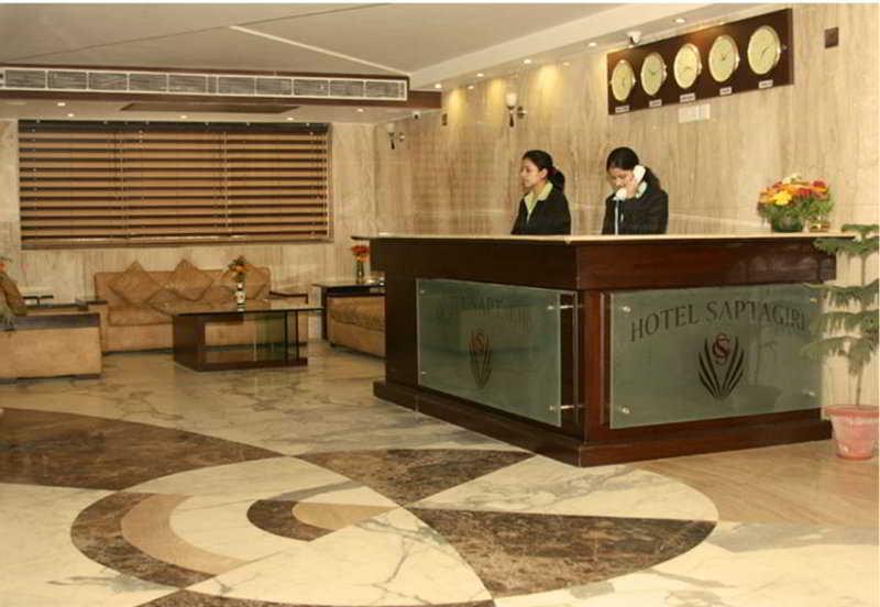 Hotel Saptagiri Нью-Дели Интерьер фото